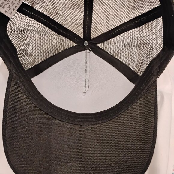 FISH FLAG CAP - Picture 2 of 2